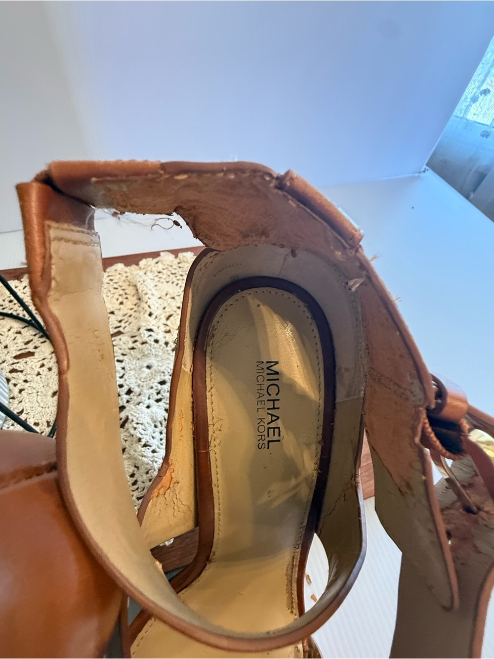 Michael Kors Size 10 Strappy Heel Women - Picture 9 of 10